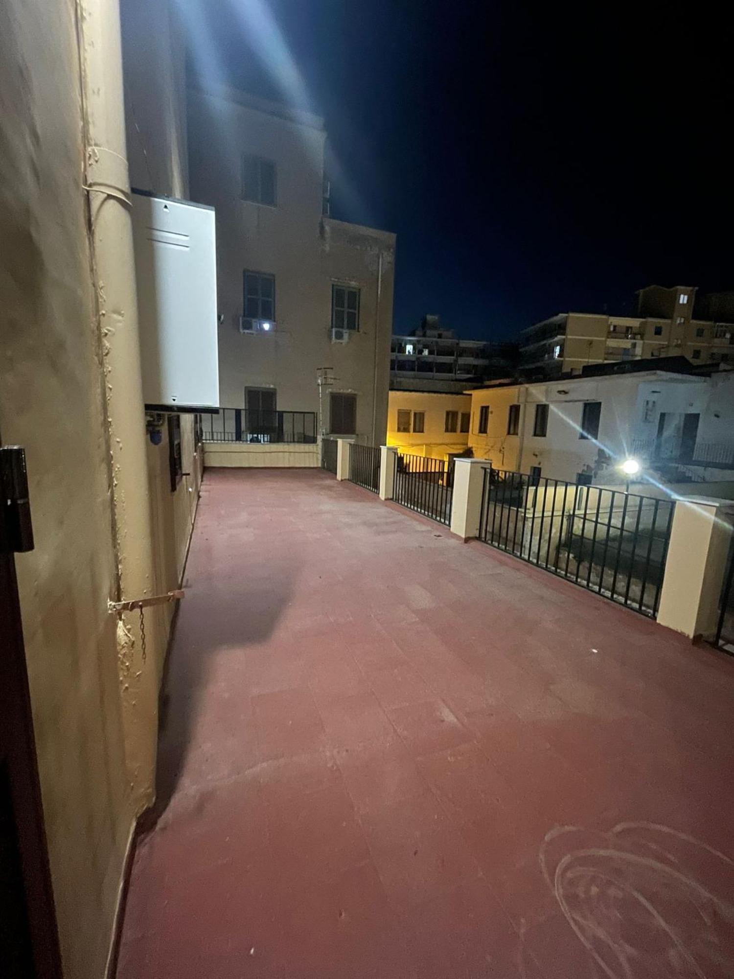 Bed and Breakfast Casa Maiorino à Torre del Greco Extérieur photo